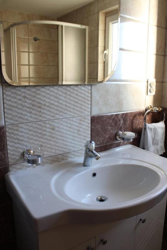 Apartments Stavreski Ohrid Bilik gambar